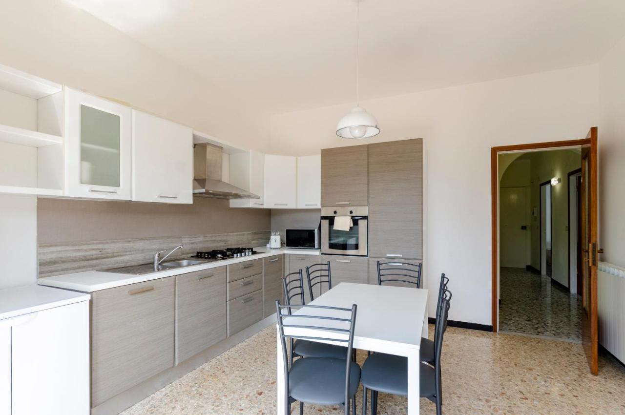 מונליה Joivy Family Flat With 3 Balconies, 10 Min To Beach מראה חיצוני תמונה